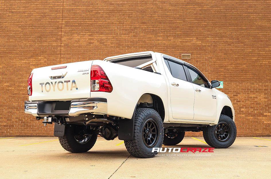 TOYOTA HILUX N80 4WD RG3 SATIN BLACK
